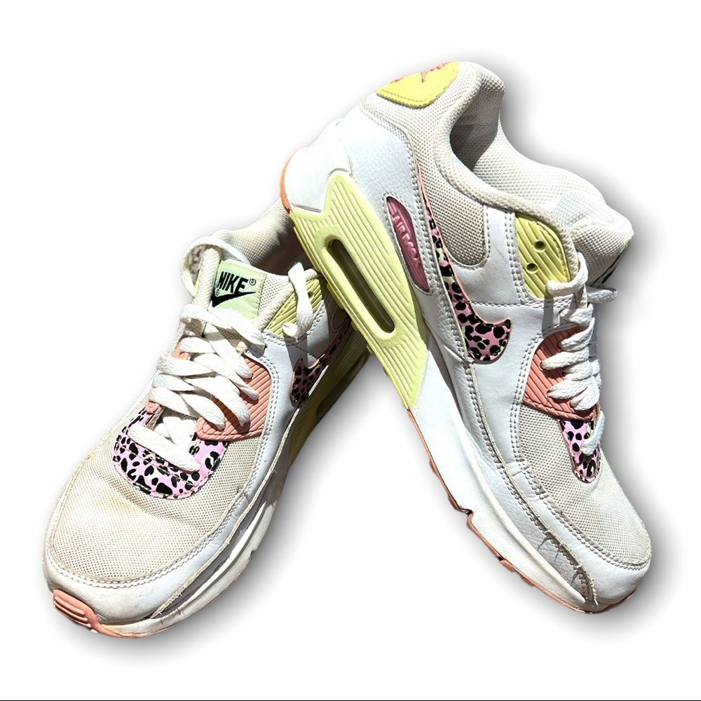 Nike Air Max 90 Pink Barely Volt (GS) Youth Size 7 Women’s Size 8.5